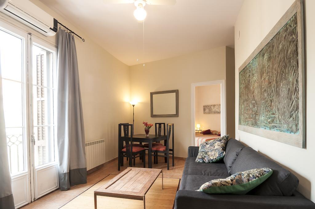 Gaudi Apartment 9 Barcelona Værelse billede